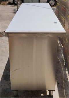 Μεταχειρισμένο Ερμάριο Ανοξείδωτο Με 1 Πόρτα & Επένδυση CORIAN